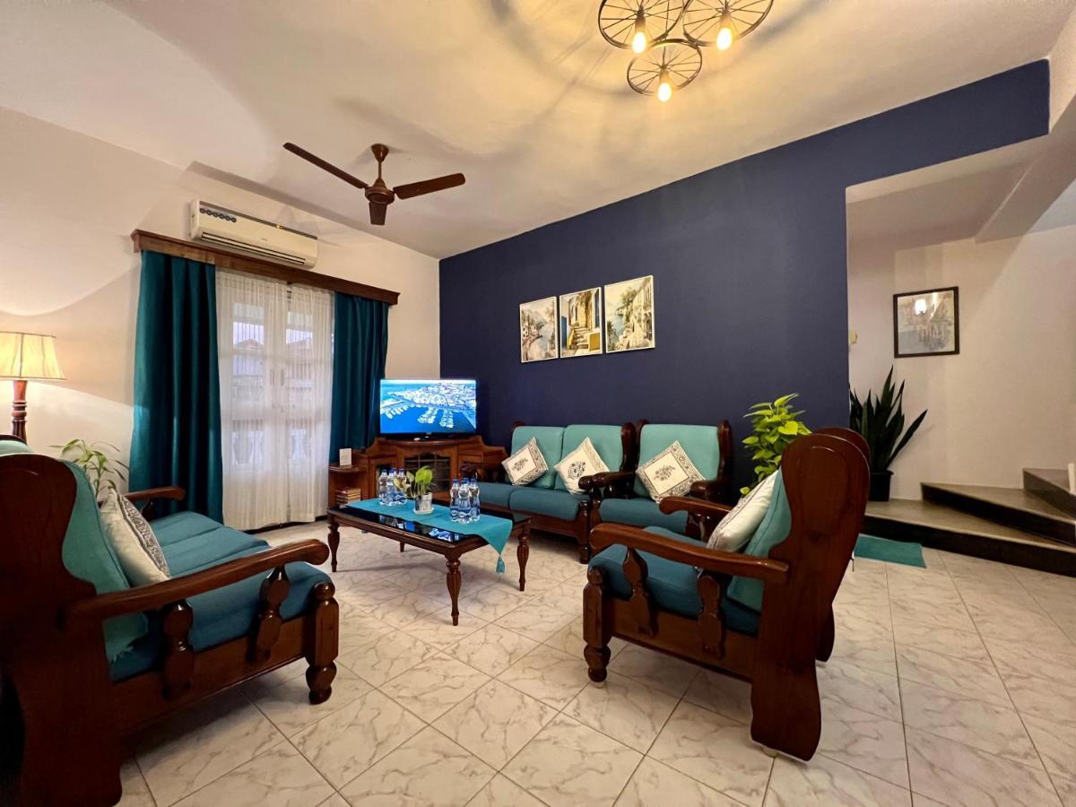 Villa By The Beach Goa Бенаулим Экстерьер фото