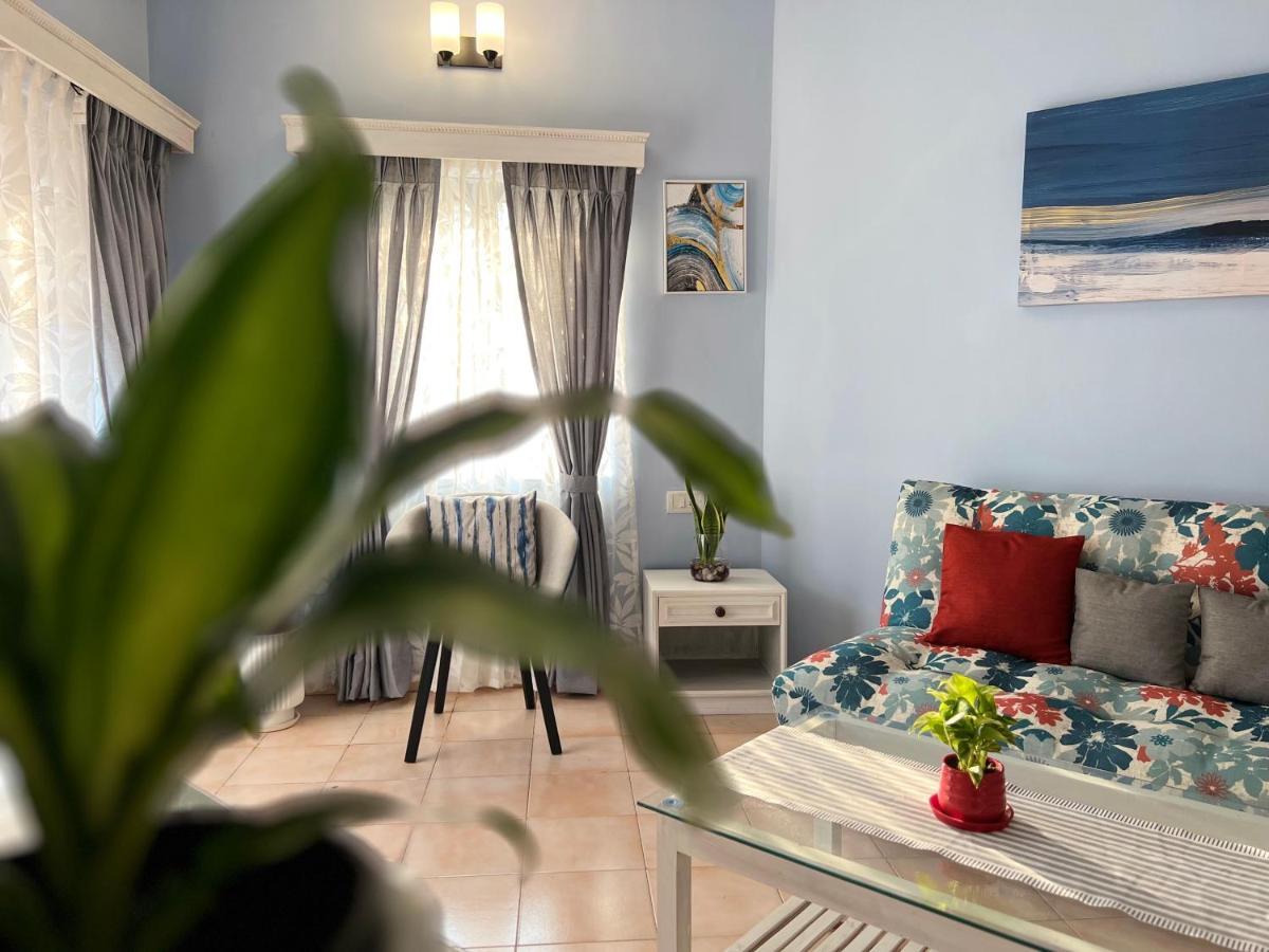 Villa By The Beach Goa Бенаулим Экстерьер фото